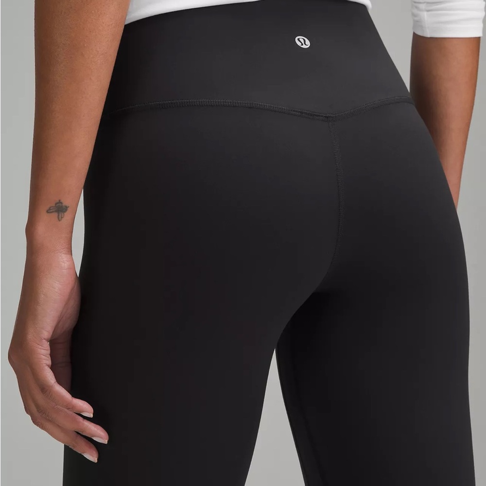 lululemon athletica Black Women's Capri Leggings.